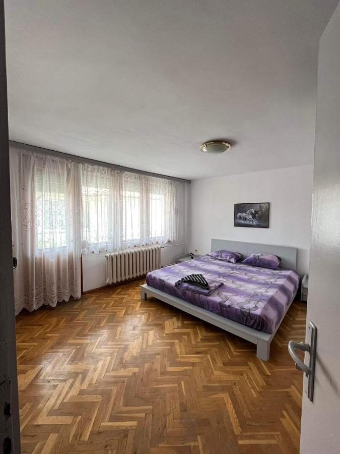 Апартаменти За Гости Misivri Dış mekan fotoğraf